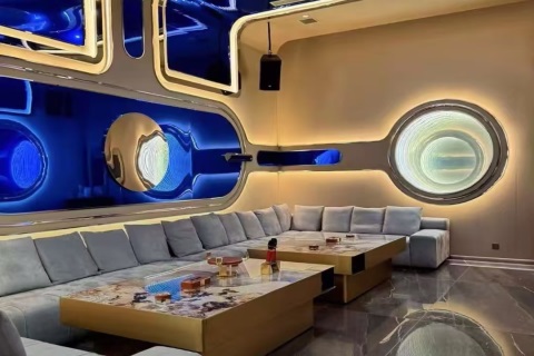 曲靖娱乐场高档KTV娱乐场所招聘服务员提供食宿日结提供食宿